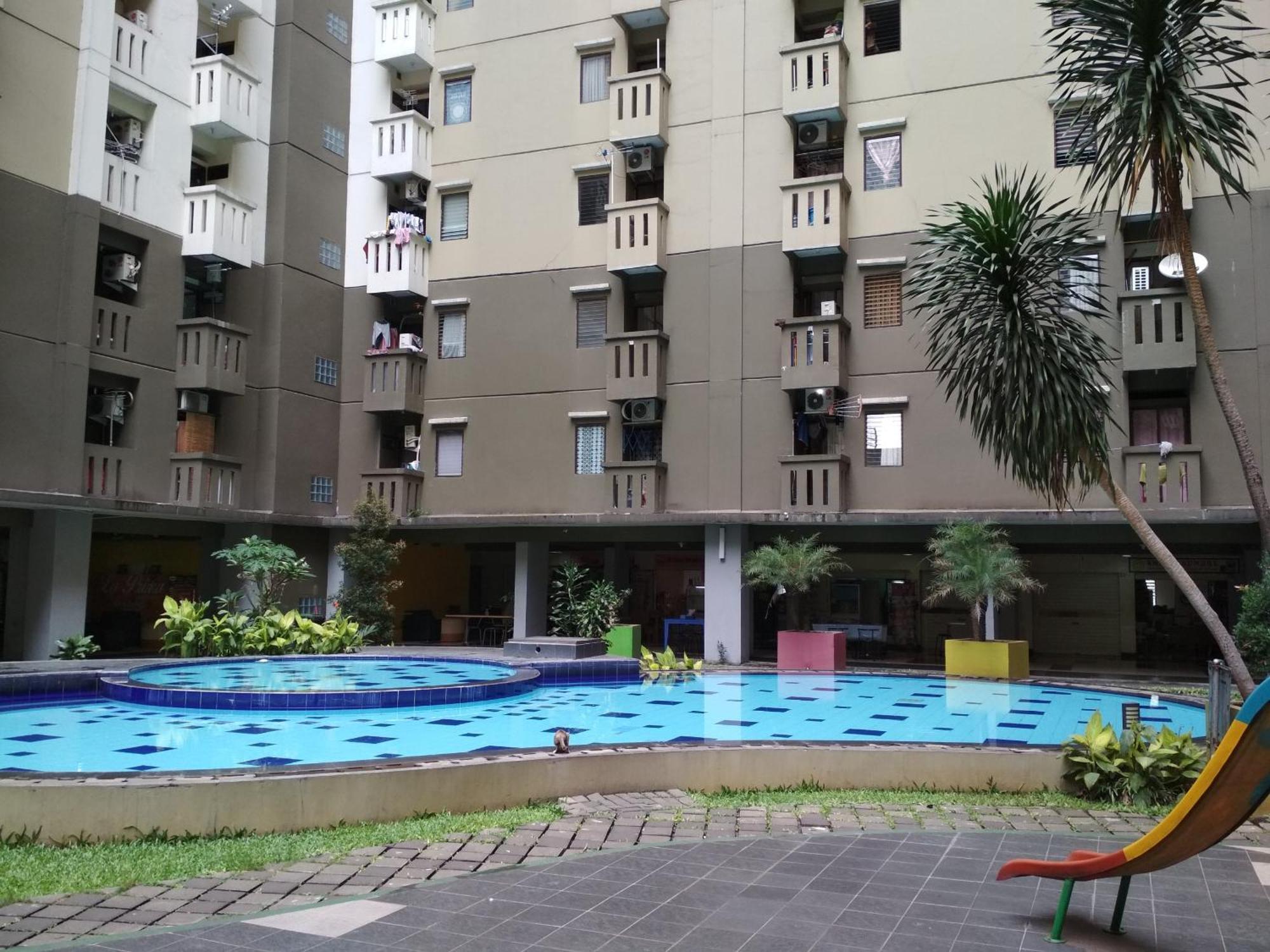 Minimalist At Gateway Ahmad Yani Cicadas By Travelio * Bandung